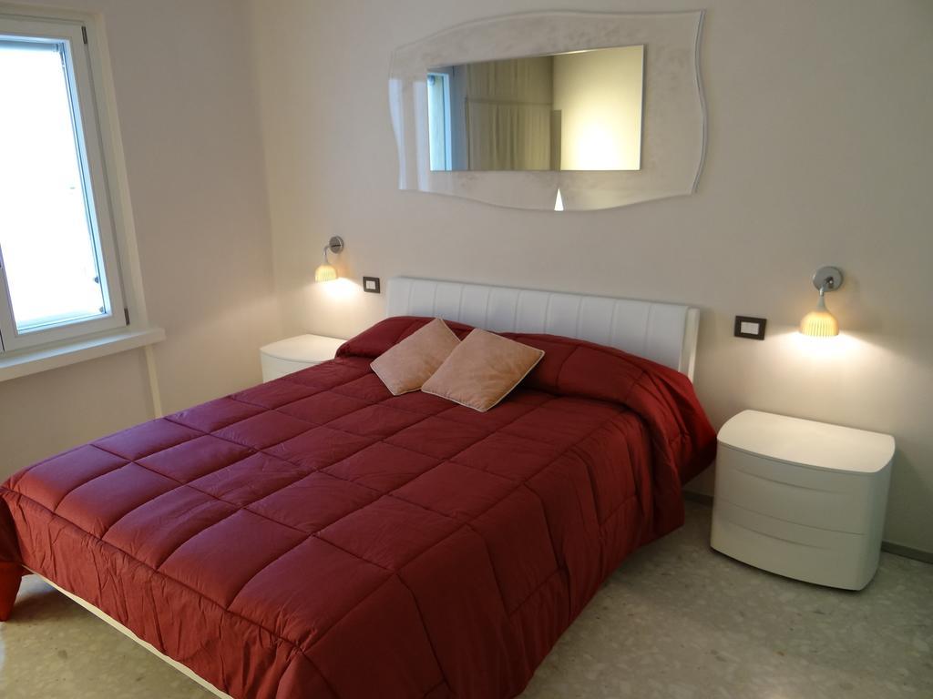 Theater Verona Luxury Apartment Стая снимка